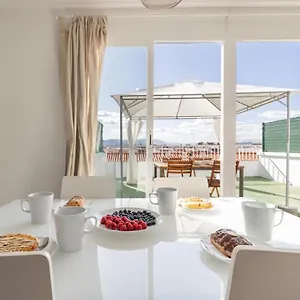  Appartement Fun Building By Homeabout Spanje